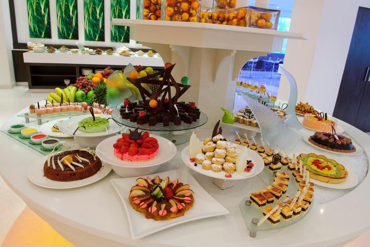 Hotel Mozart Opatija Bagian luar foto