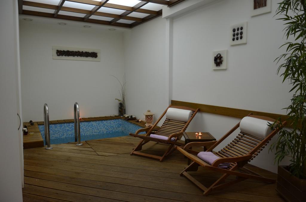 Hotel Mozart Opatija Bagian luar foto
